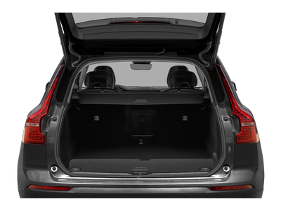 2023 Volvo XC60 B5 Ultimate Bright Theme