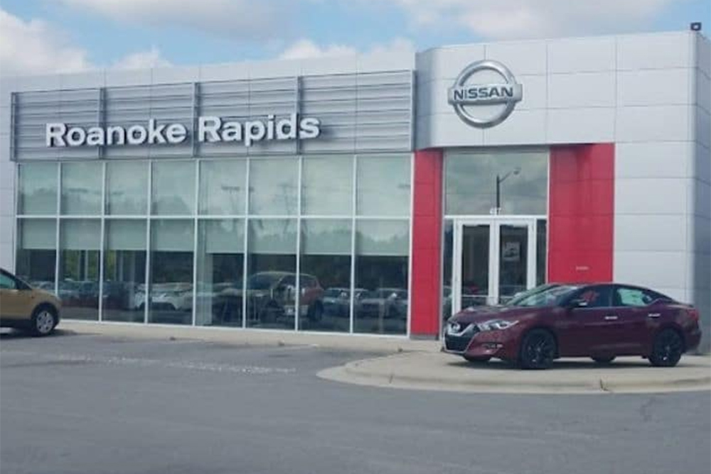 Nissan Roanoke