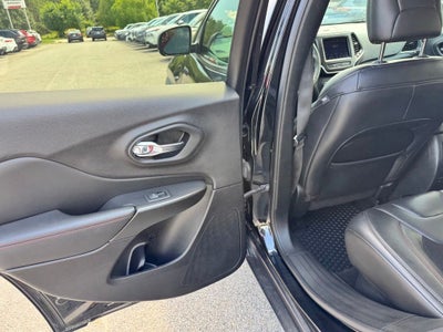 2020 Jeep Cherokee Trailhawk