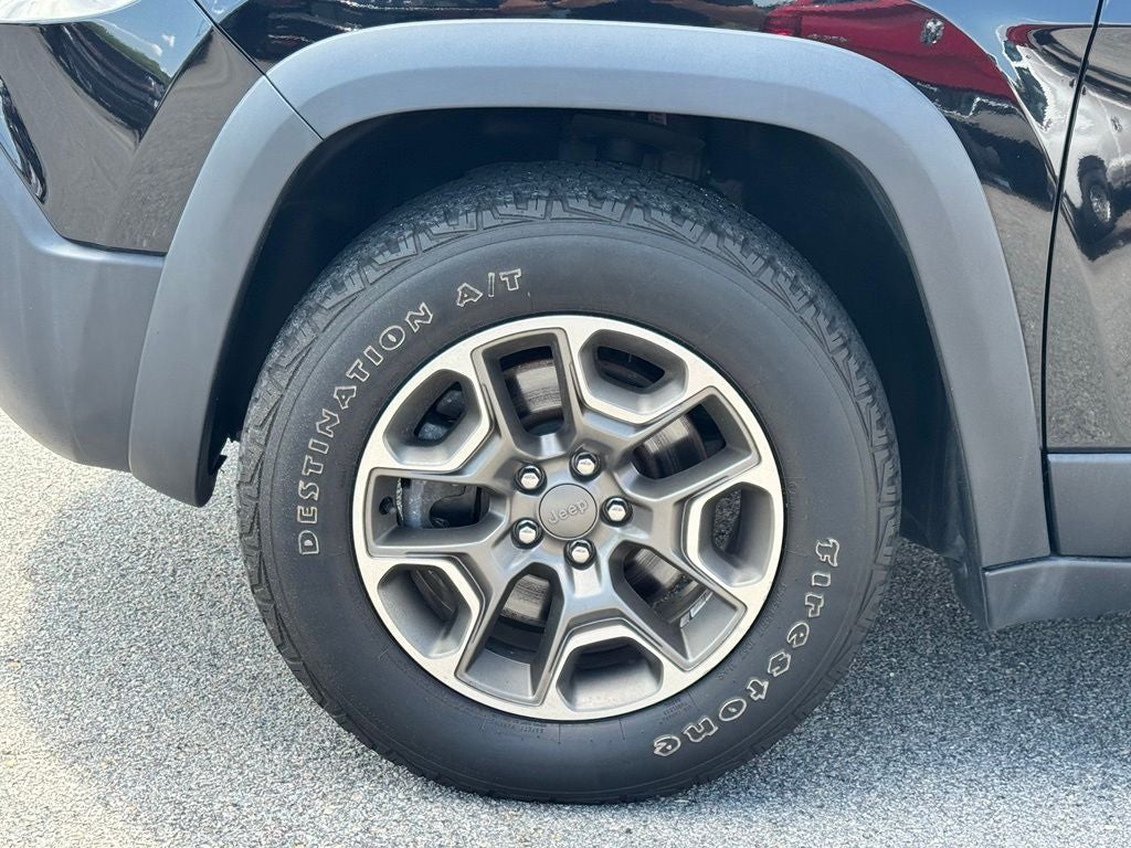 2020 Jeep Cherokee Trailhawk
