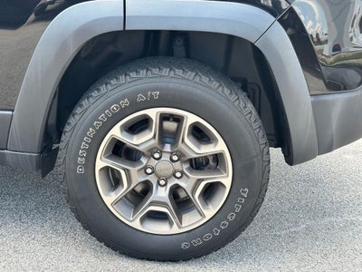 2020 Jeep Cherokee Trailhawk