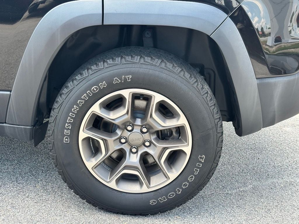 2020 Jeep Cherokee Trailhawk