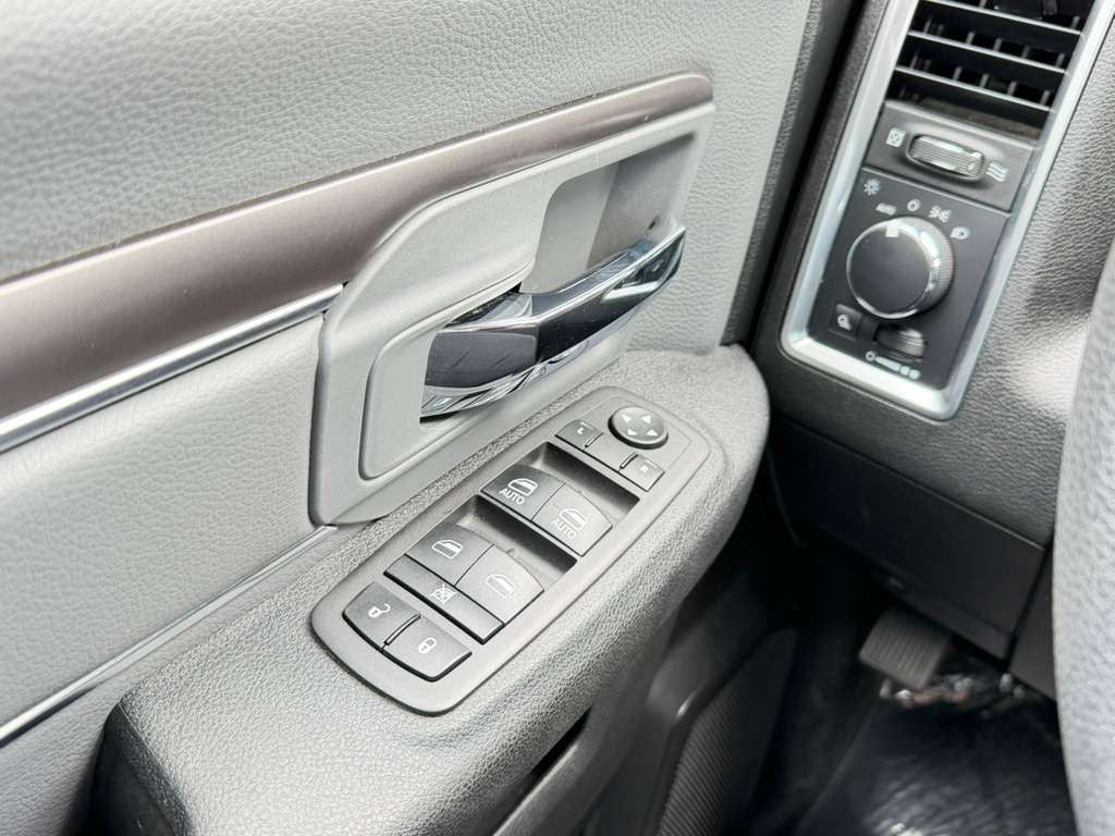 2024 RAM 1500 Classic SLT