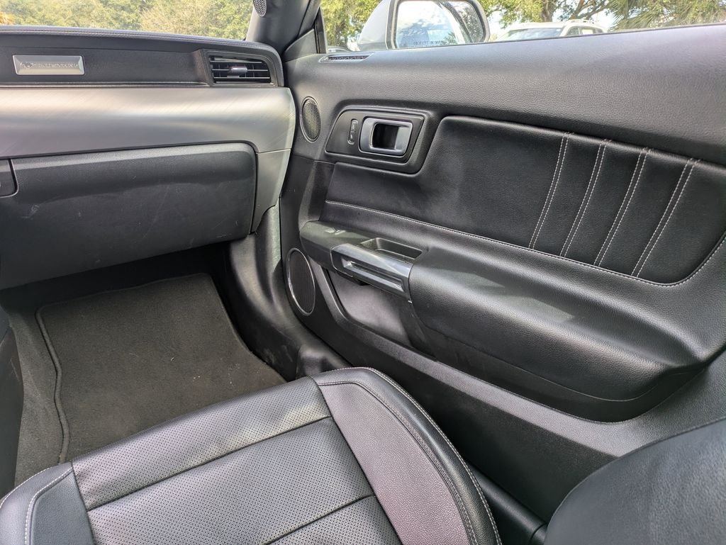 2022 Ford Mustang EcoBoost Premium