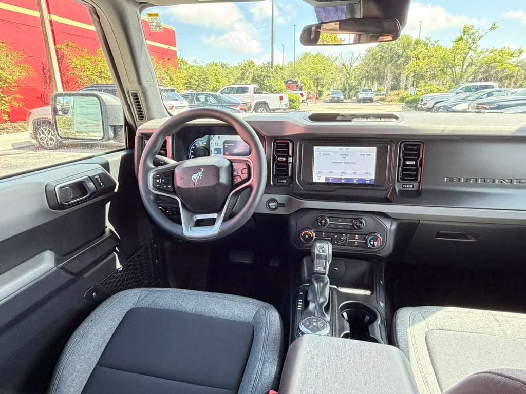 2021 Ford Bronco Base