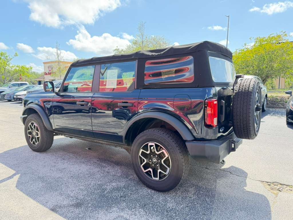 2021 Ford Bronco Base