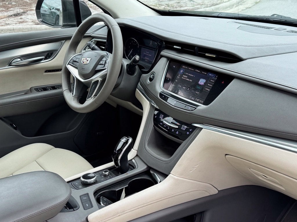 2020 Cadillac XT5 Premium Luxury