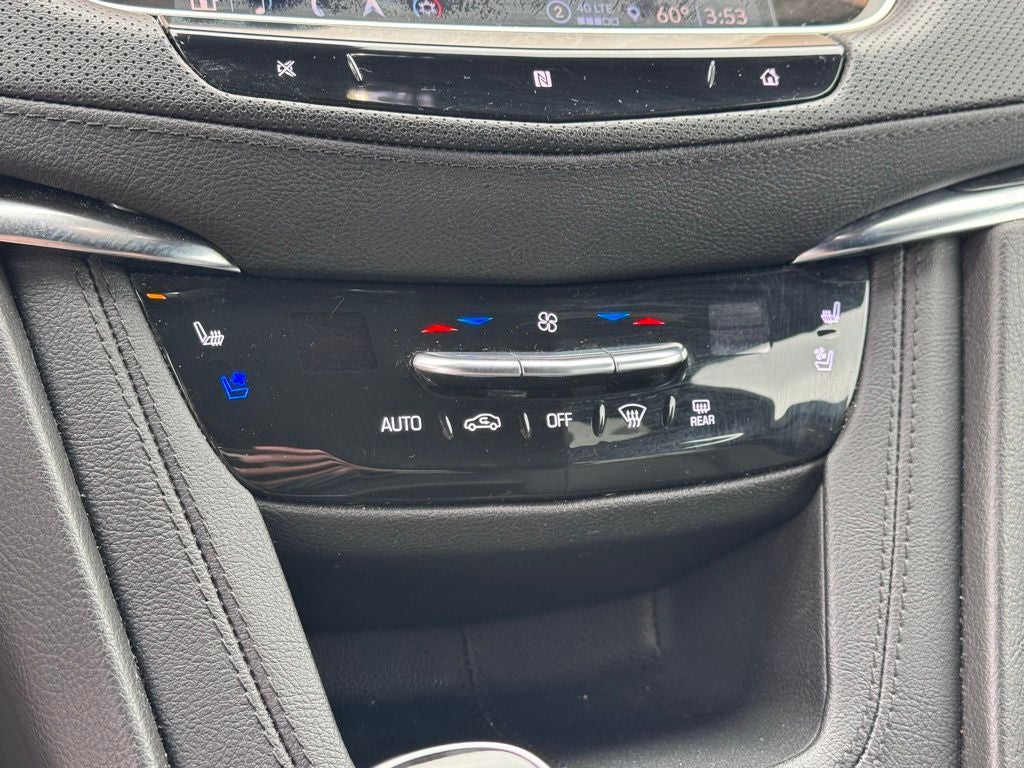 2021 Cadillac XT5 Premium Luxury