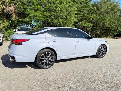 2023 Nissan Altima 2.5 SR