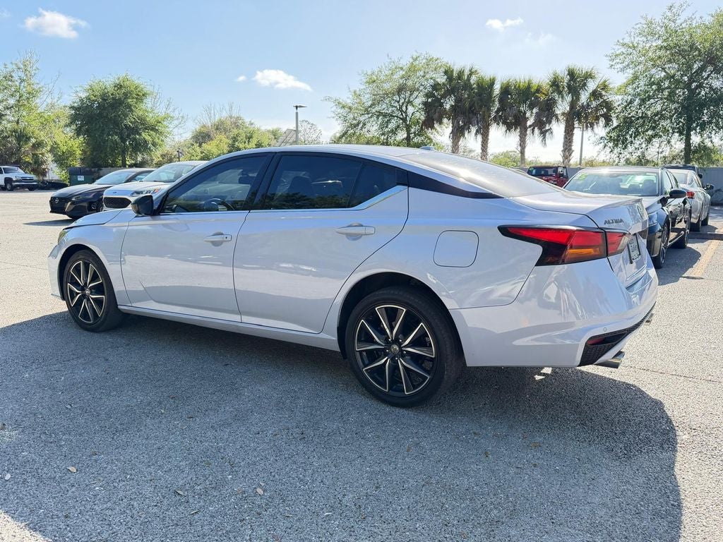2023 Nissan Altima 2.5 SR