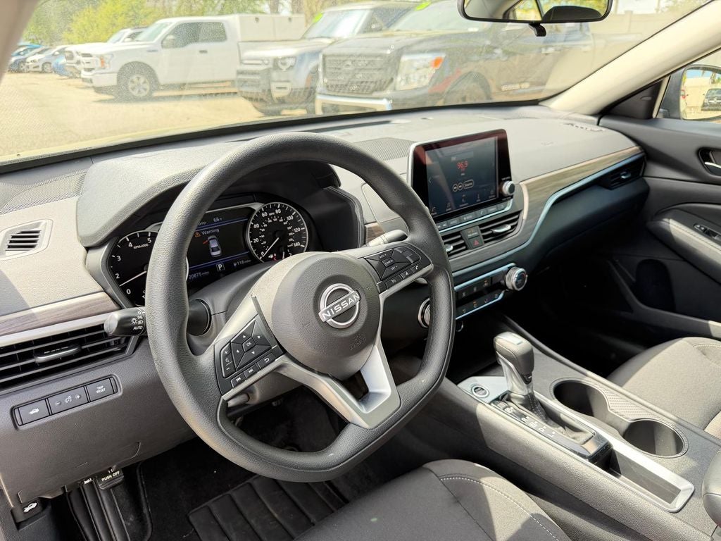 2025 Nissan Altima 2.5 SV