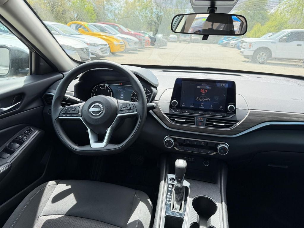 2025 Nissan Altima 2.5 SV