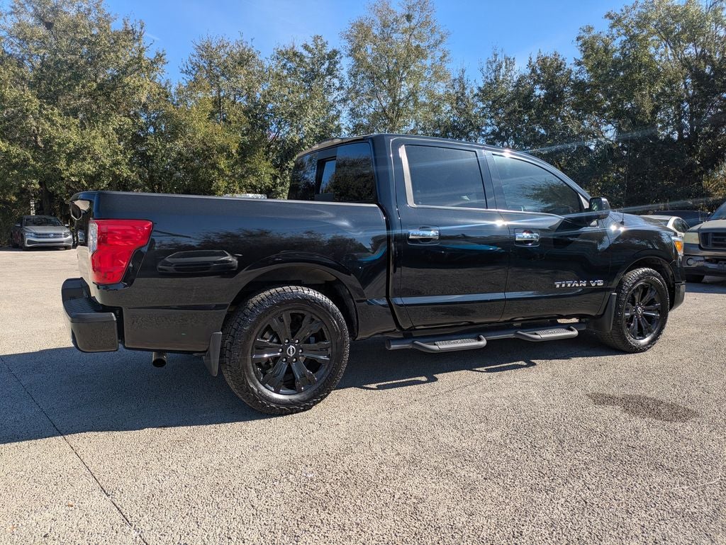 2021 Nissan Titan SV