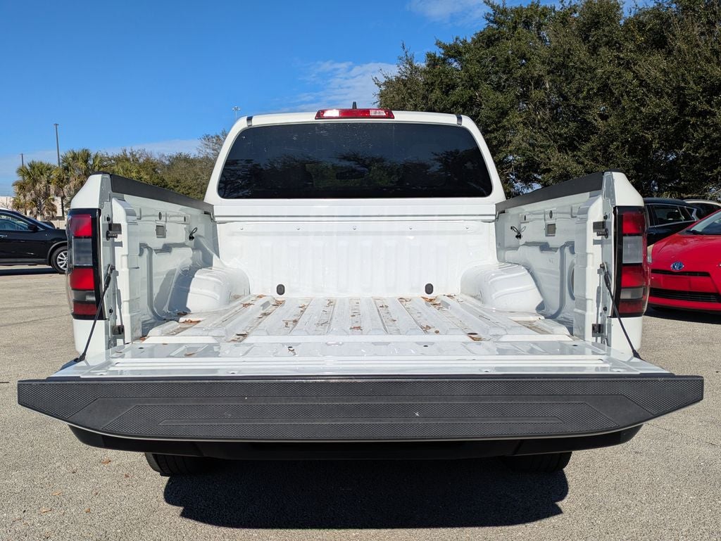 2023 Nissan Frontier S