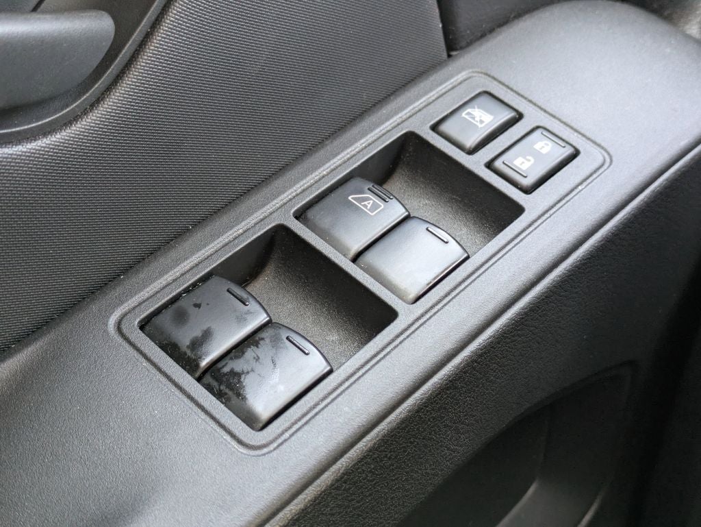 2023 Nissan Frontier S