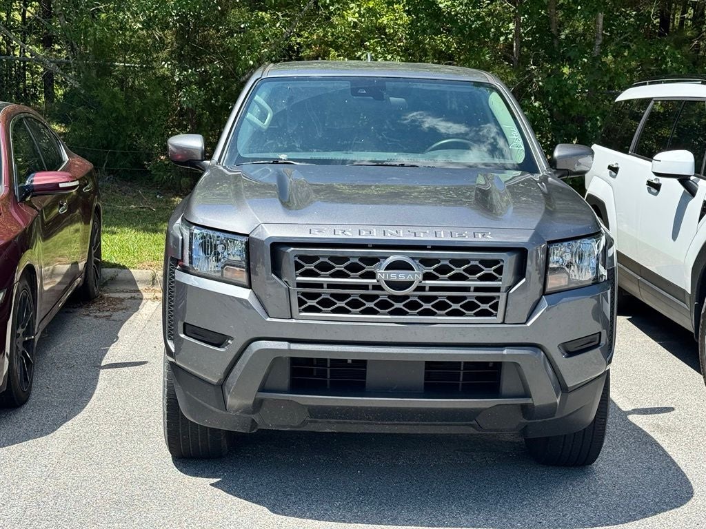 2024 Nissan Frontier SV
