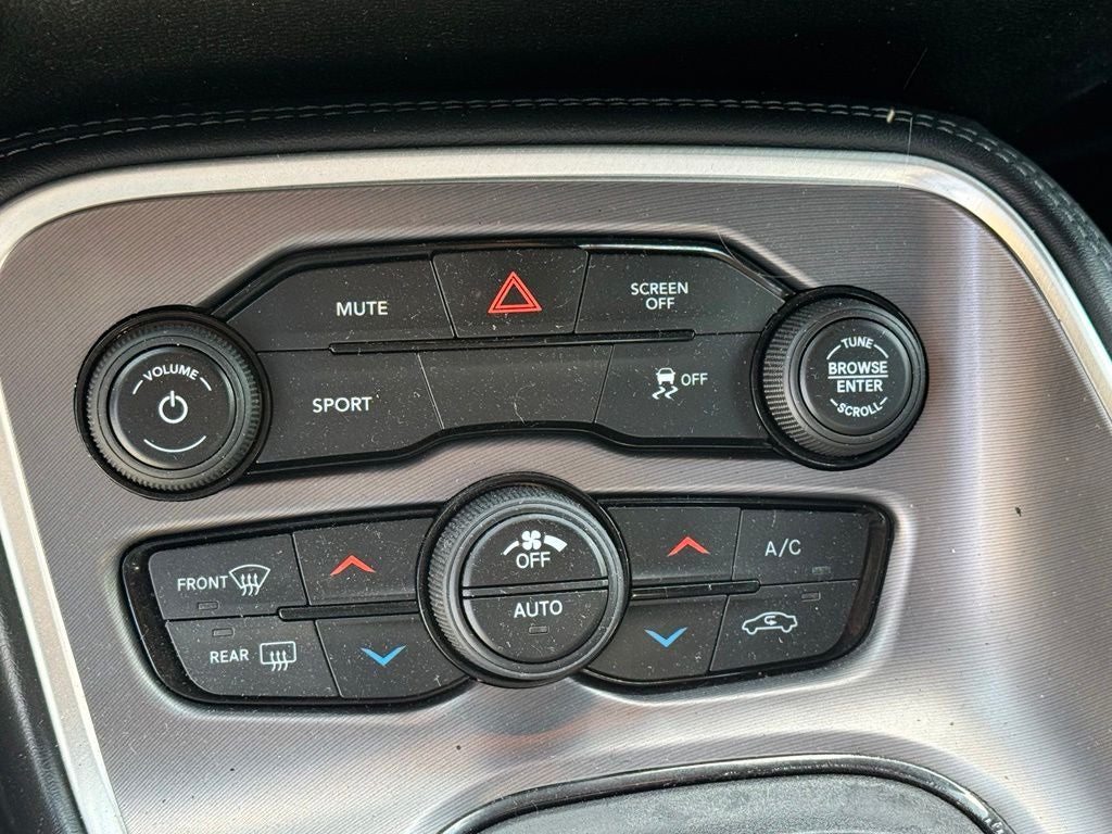 2021 Dodge Challenger SXT