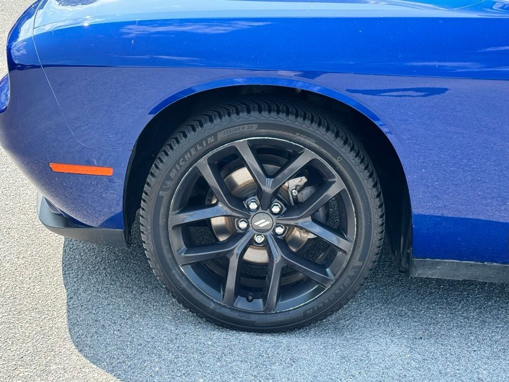 2021 Dodge Challenger SXT