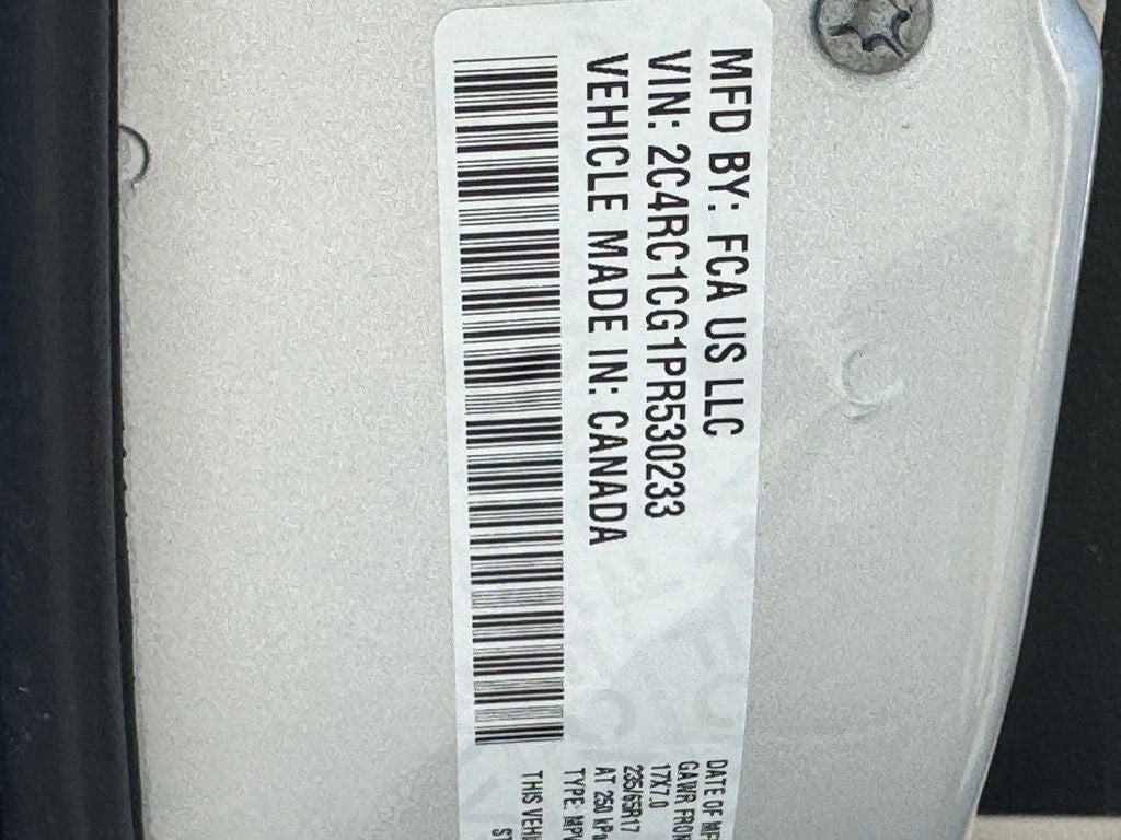 2023 Chrysler Voyager LX