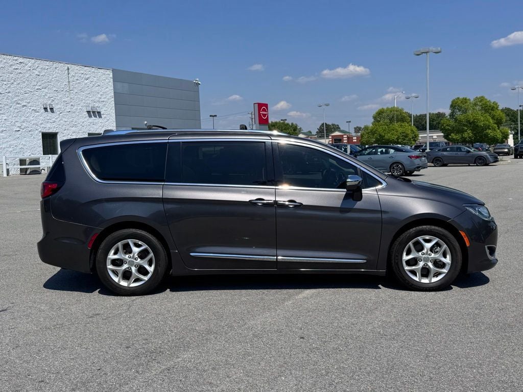2020 Chrysler Pacifica Limited
