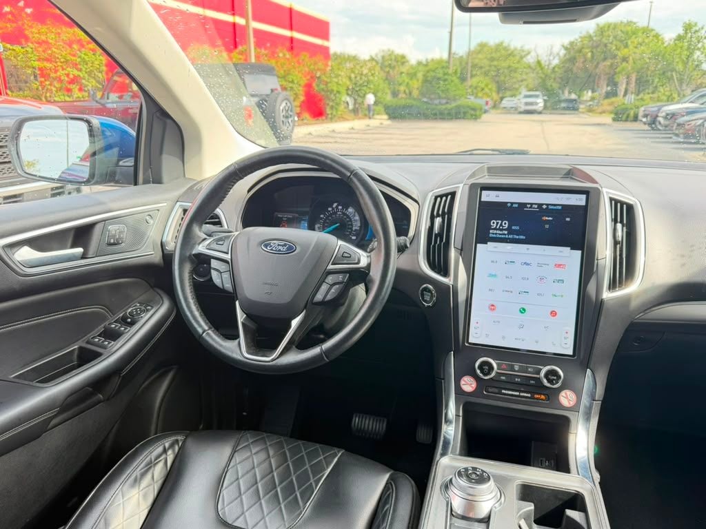 2024 Ford Edge Titanium