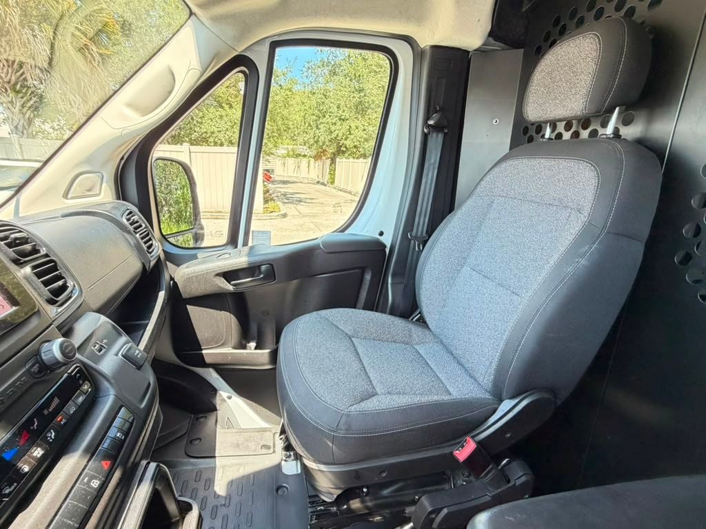 2025 RAM ProMaster 2500 Base