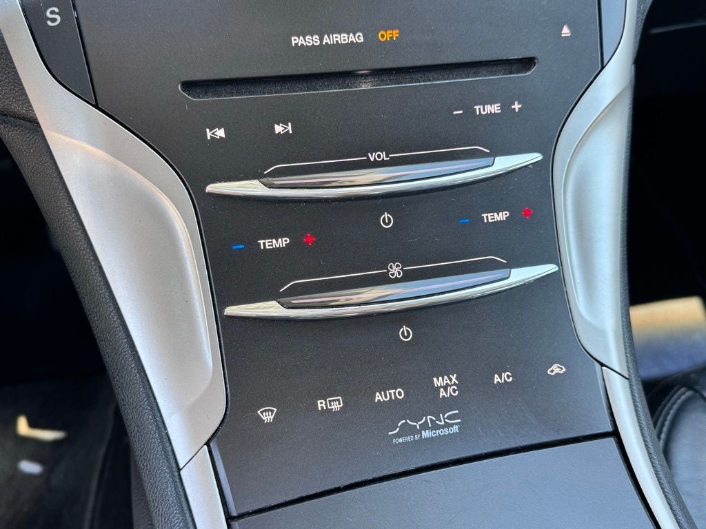 2015 Lincoln MKZ Base
