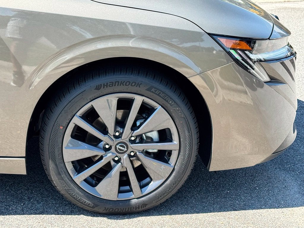 2026 Nissan Sentra SL