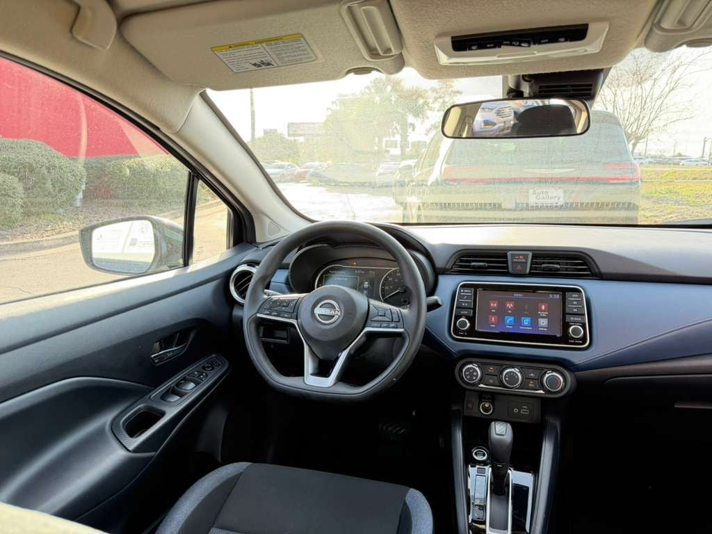 2025 Nissan Versa 1.6 SV