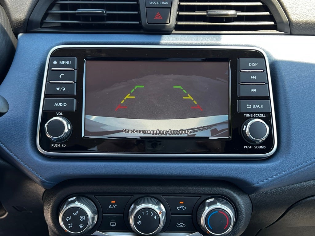 2025 Nissan Versa 1.6 SV