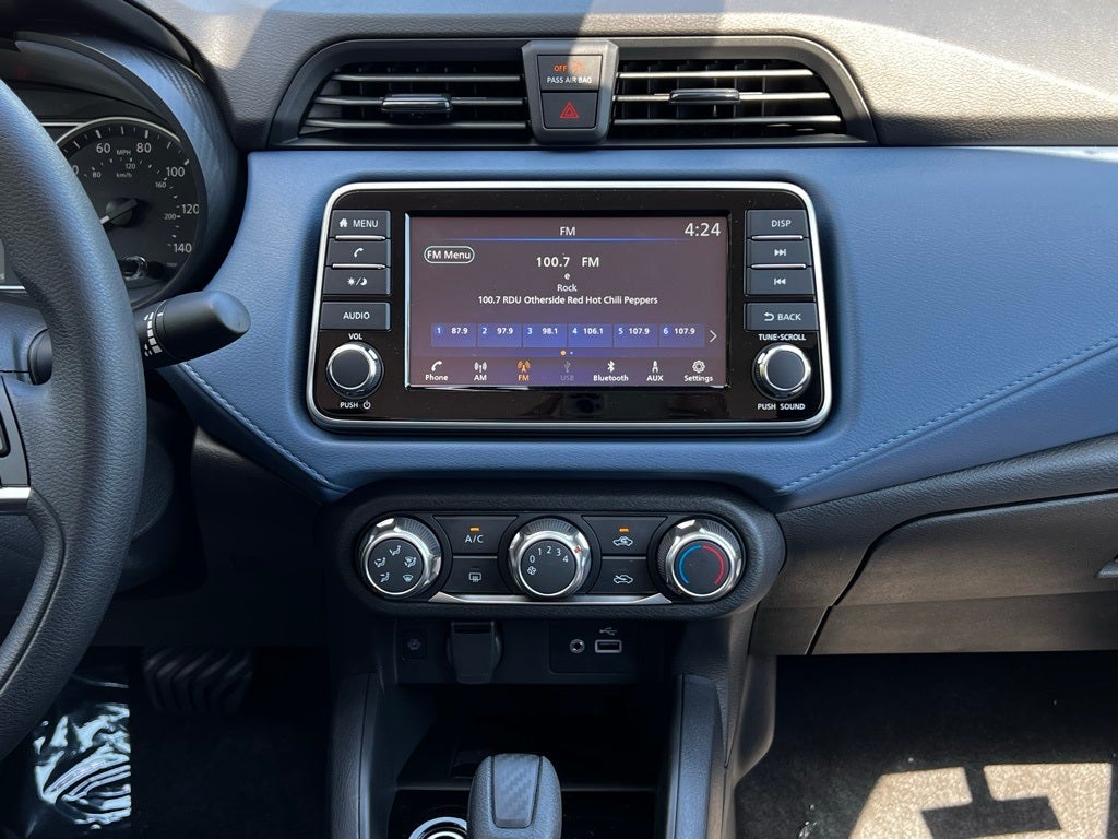 2025 Nissan Versa 1.6 SV