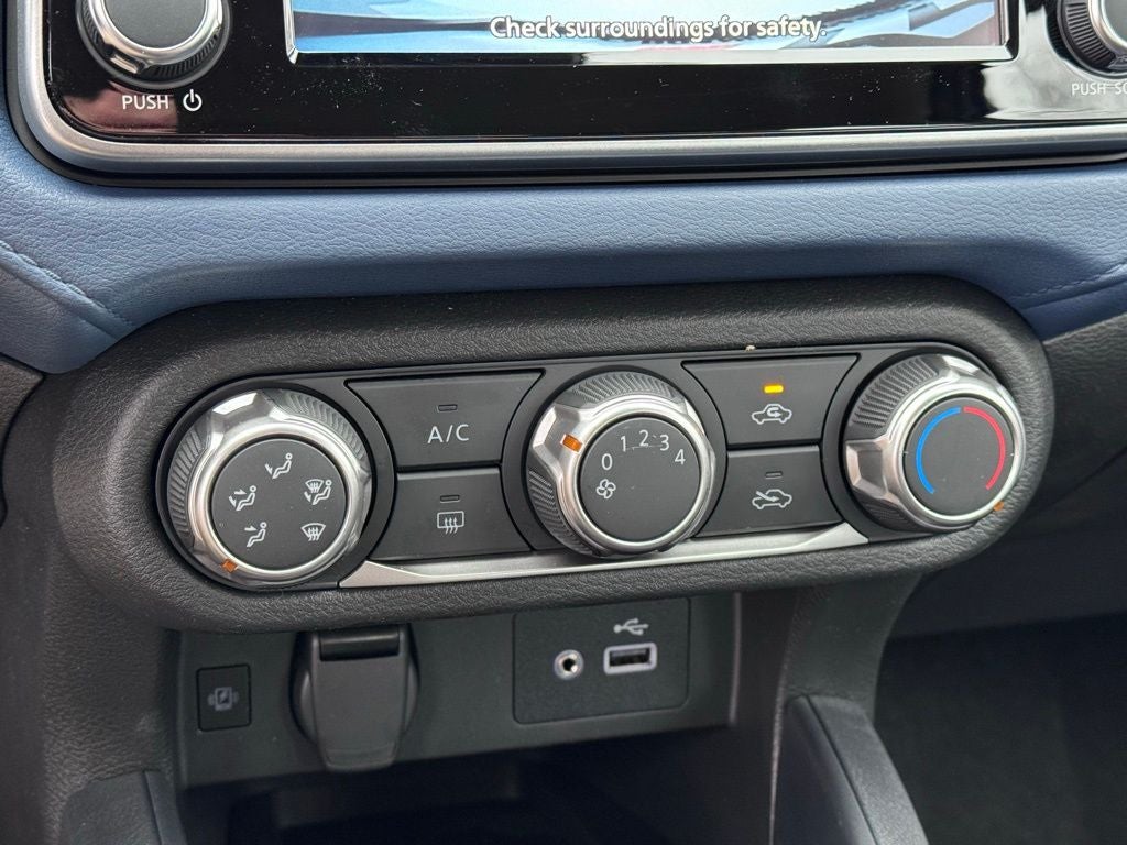 2025 Nissan Versa 1.6 SV