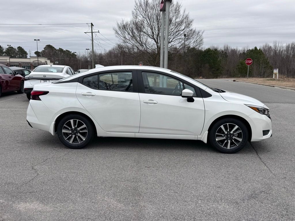 2025 Nissan Versa 1.6 SV
