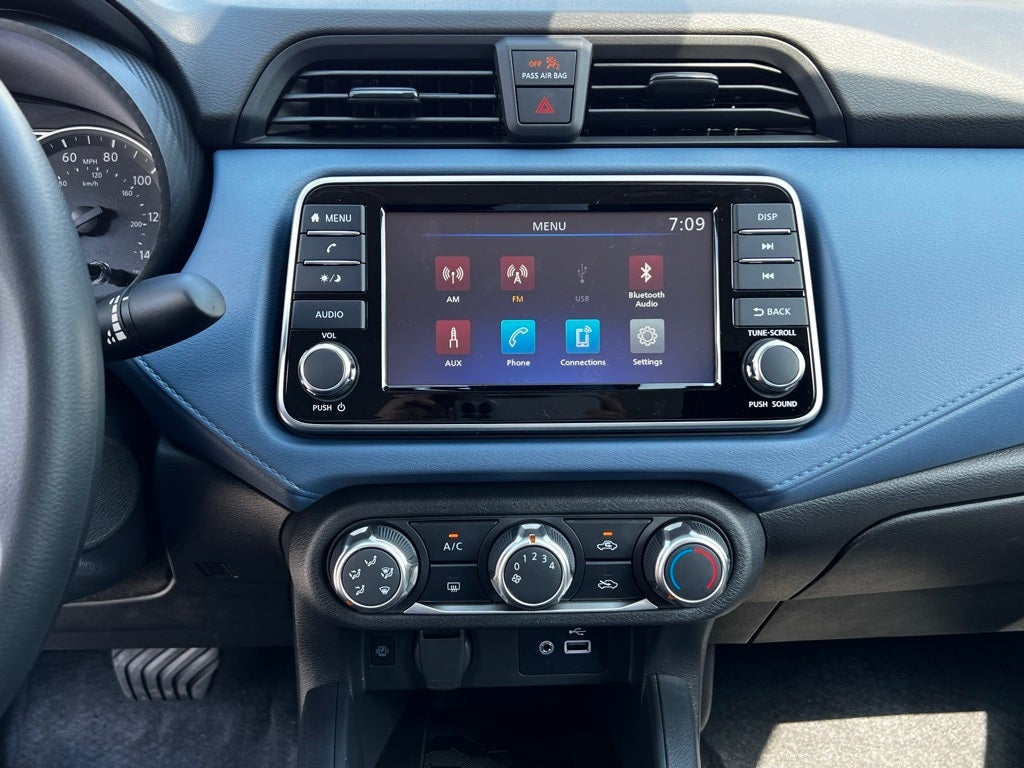 2025 Nissan Versa 1.6 SV