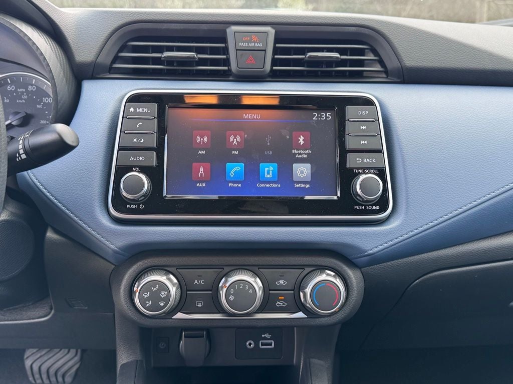 2025 Nissan Versa 1.6 SV