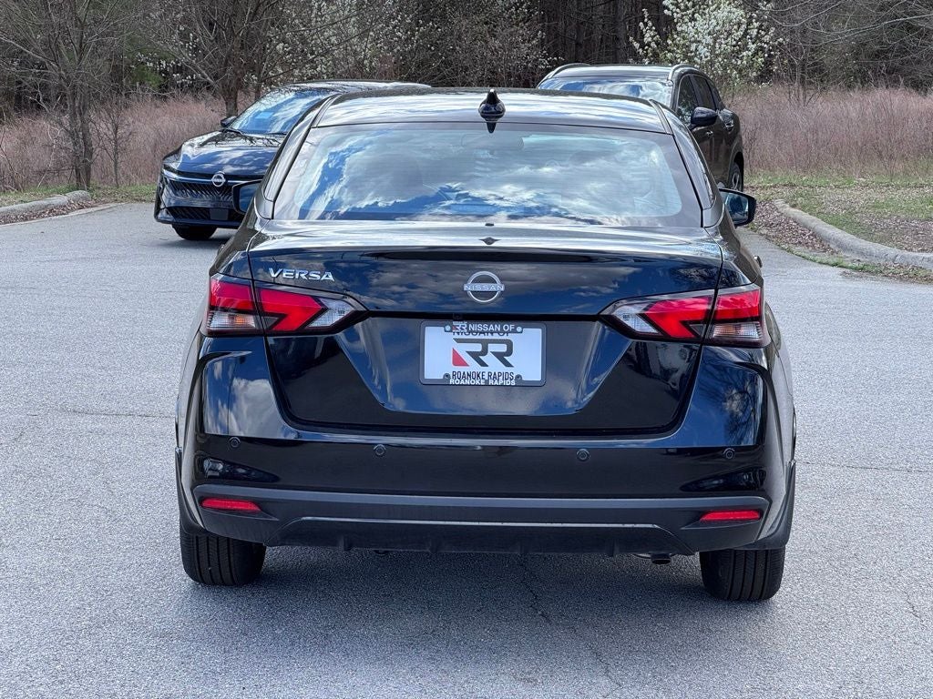2025 Nissan Versa 1.6 SV