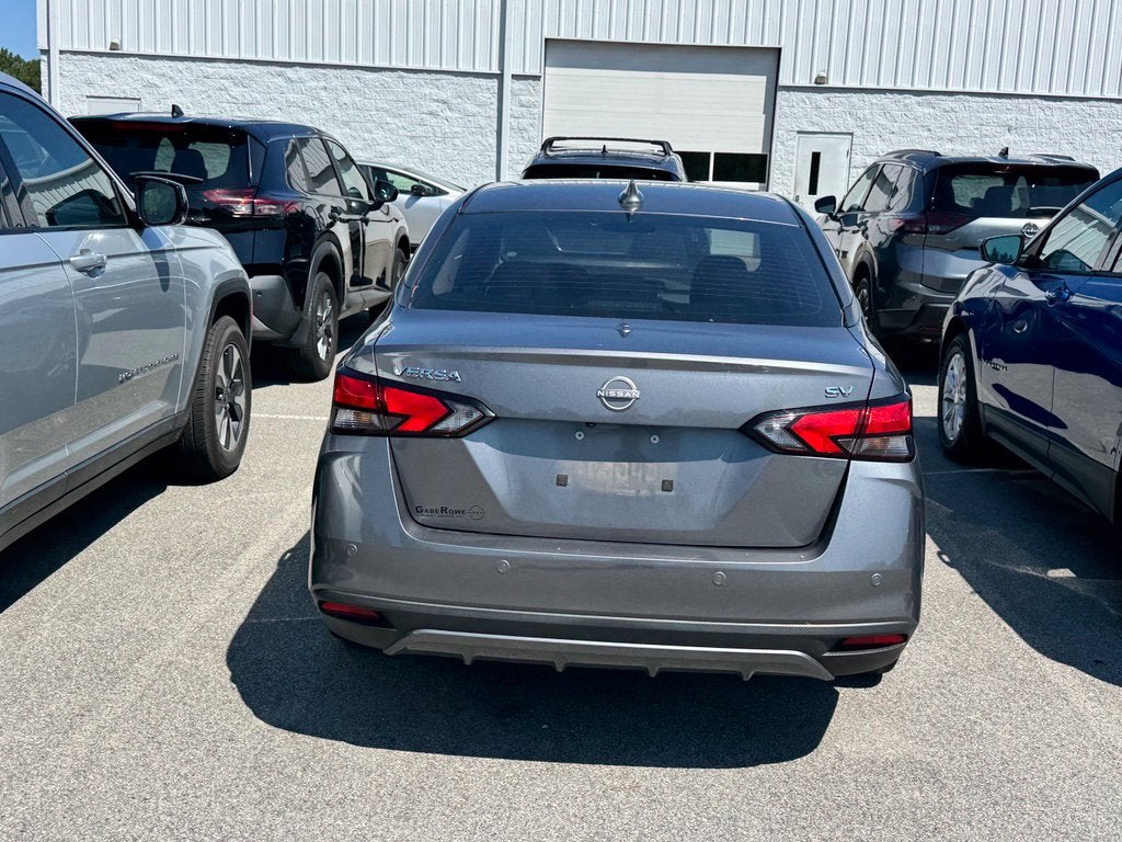 2023 Nissan Versa 1.6 SV