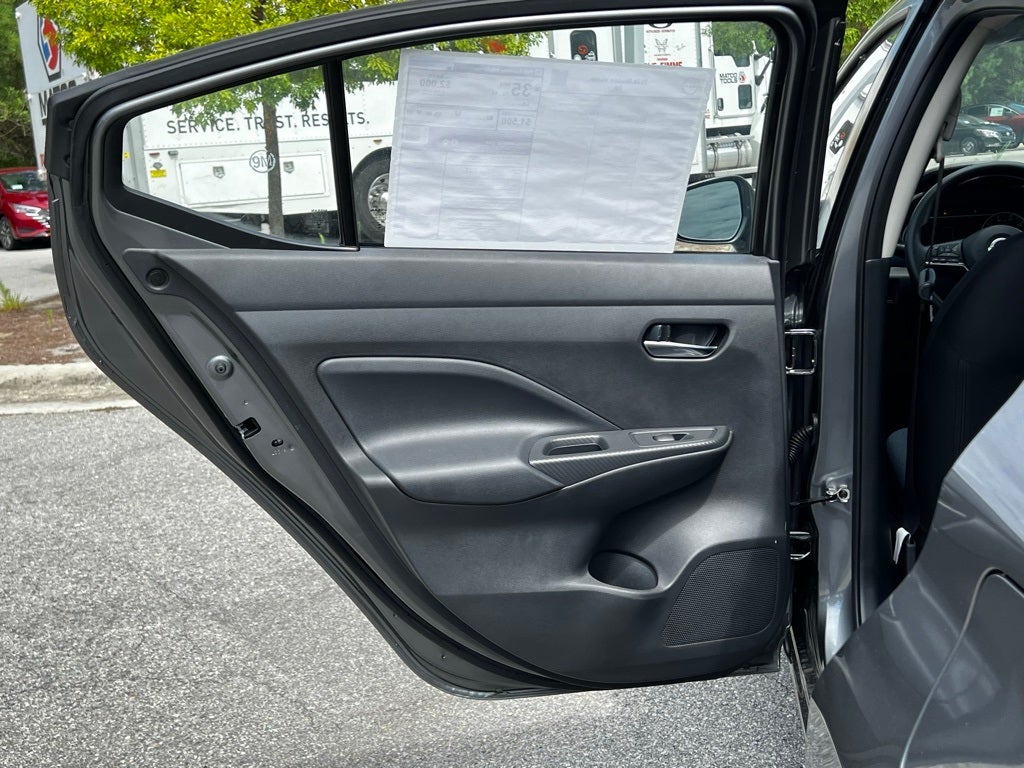 2025 Nissan Versa 1.6 SV