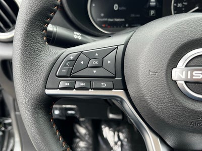 2025 Nissan Versa 1.6 SR