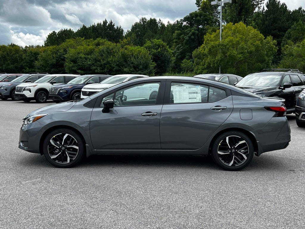 2025 Nissan Versa 1.6 SR
