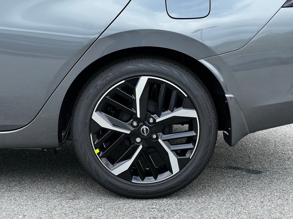 2025 Nissan Versa 1.6 SR