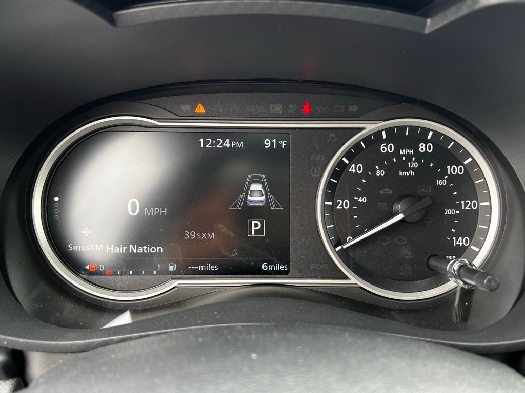 2025 Nissan Versa 1.6 SR