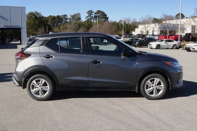 2022 Nissan Kicks S