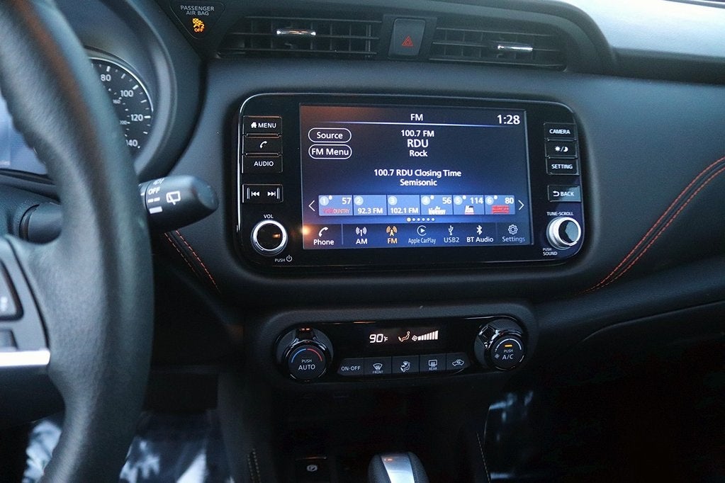 2024 Nissan Kicks SR