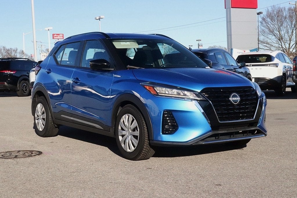 2024 Nissan Kicks SR