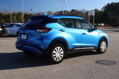 2024 Nissan Kicks SR