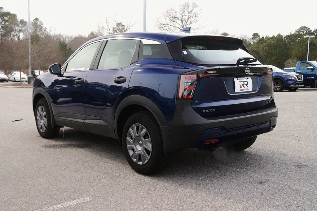 2025 Nissan Kicks S