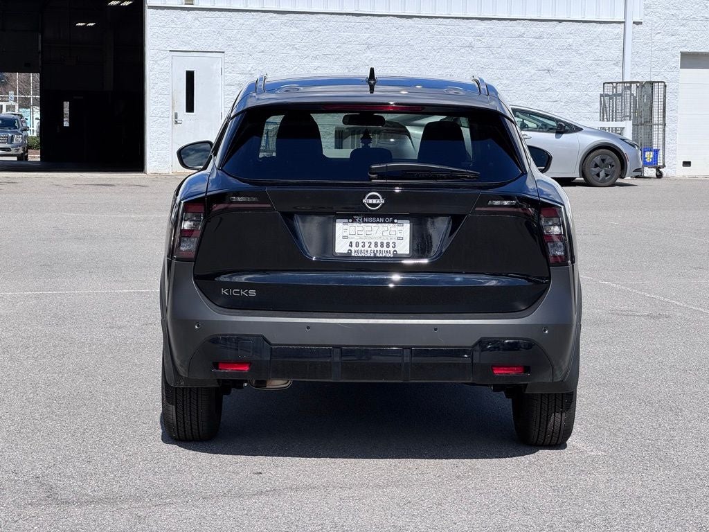 2026 Nissan Kicks SV
