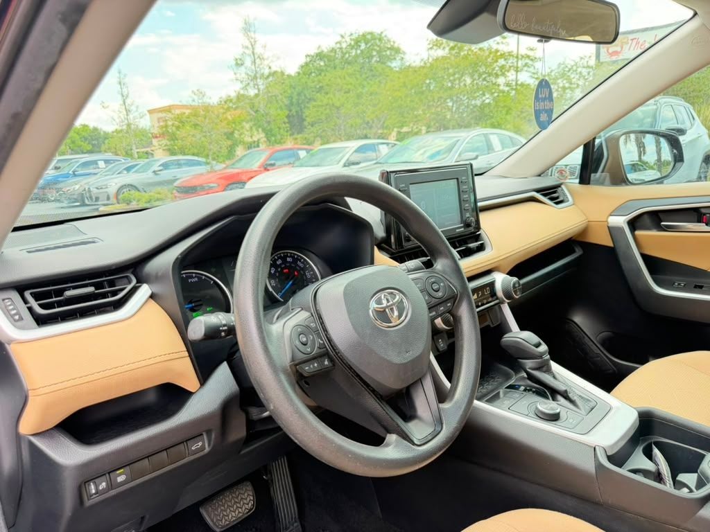 2021 Toyota RAV4 Hybrid XLE