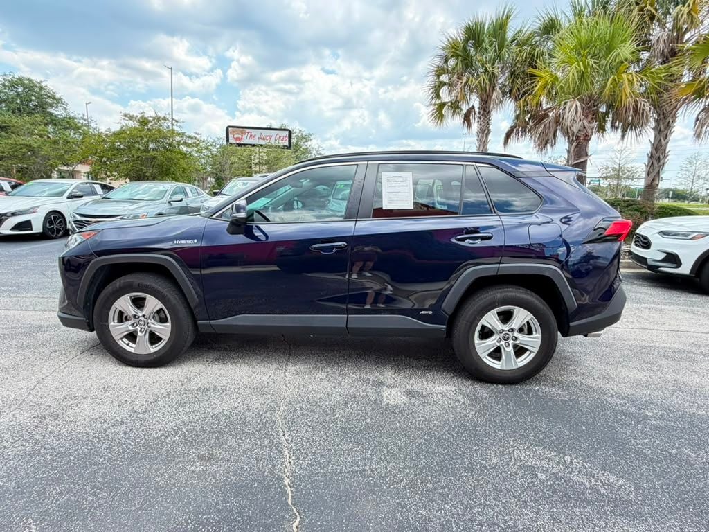 2021 Toyota RAV4 Hybrid XLE